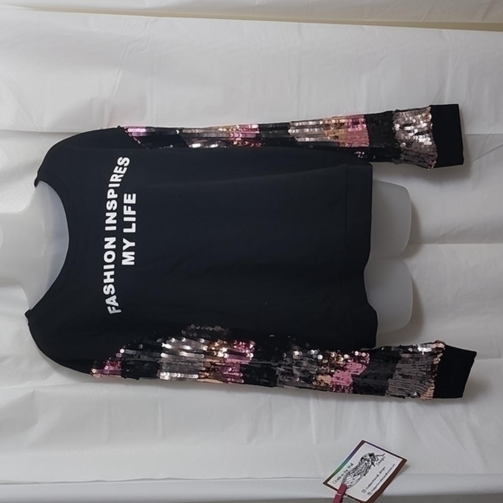 LEA & Viola Top, Size L "Fashion Inspires My Life" sequins, heavy and NWT!